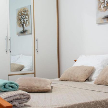 Apartman Karmen Leilighet Kaštela Eksteriør bilde