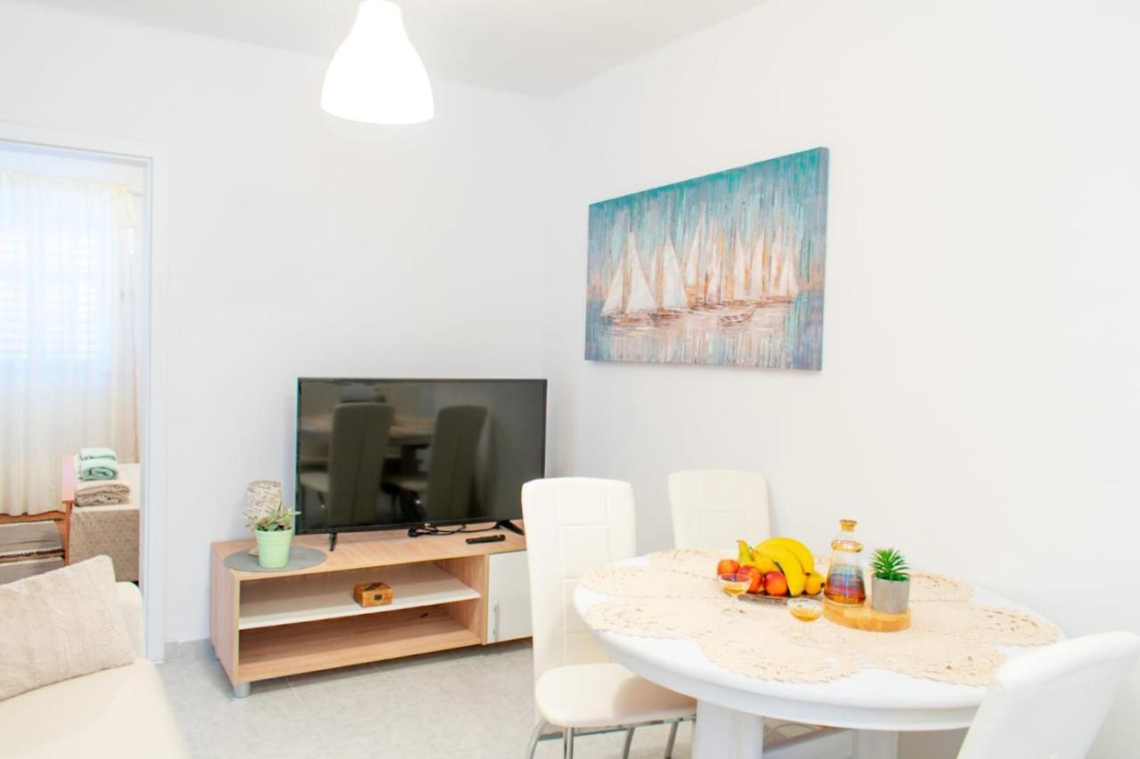 Apartman Karmen Leilighet Kaštela Eksteriør bilde